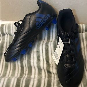 NWT Kids Adidas Soccer Cleats size 5